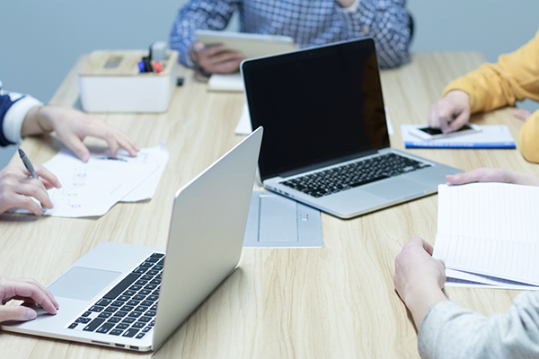 qq怎么私发所有人不建群 怎么在私发所有人的情况下不建群