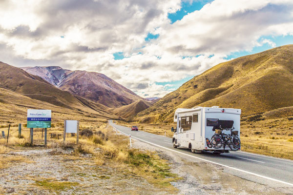 自由行和跟团游有什么区别 跟团游和自由行哪个好