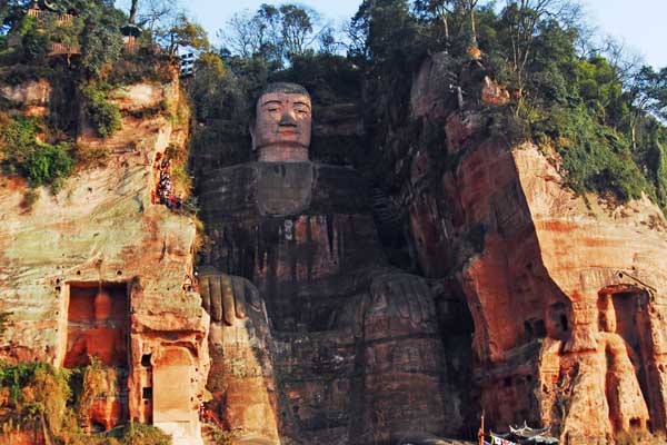 乐山大佛离成都有多远 成都到乐山大佛怎么坐车