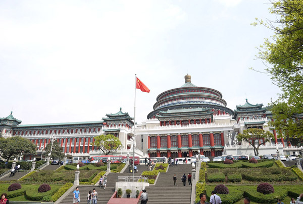 去重庆玩住在哪里方便 重庆住宿哪里方便实惠