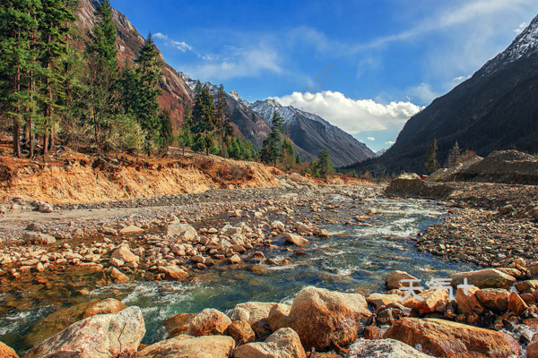 四姑娘山在哪里 怎么去四姑娘山