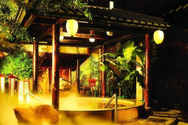 西安泡温泉的地方 西安泡温泉好去处