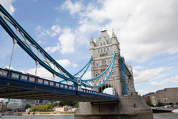 伦敦塔桥要门票吗 伦敦塔桥好玩吗