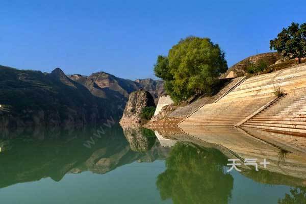 今天就给大家介绍一处甘肃小众的旅游景点——刘家峡,给大家整理了一