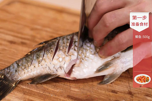 红烧鲫鱼的做法 红烧鲫鱼的家常做法