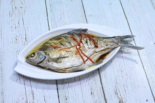 清蒸鲳鱼的做法 清蒸鲳鱼怎么做好吃