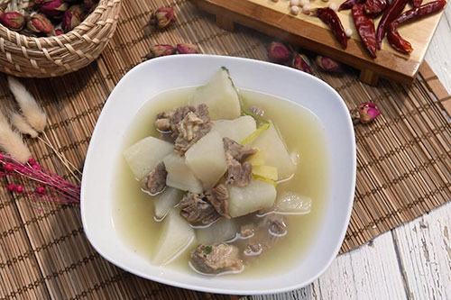 清炖羊肉汤的做法 在家怎么做清炖羊肉汤