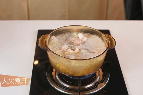 芋头花生猪脚汤的做法 猪脚汤怎么做好喝