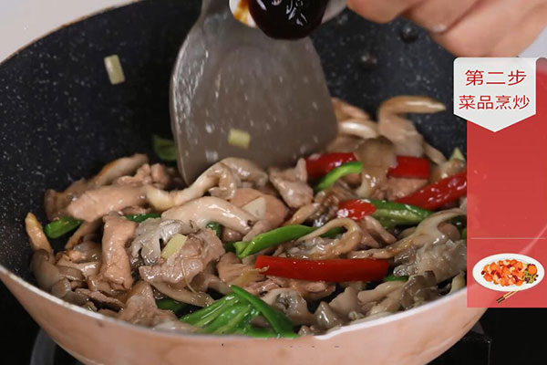 平菇炒肉的做法 平菇炒肉家常做法