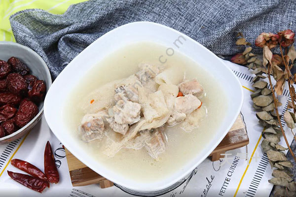 竹荪排骨汤的做法 怎么炖竹荪排骨汤