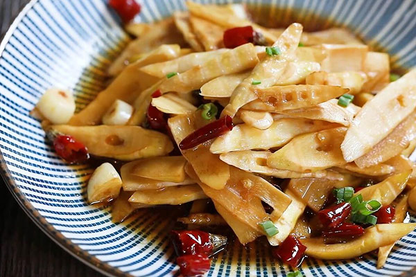 油焖笋的家常做法 自制油焖笋