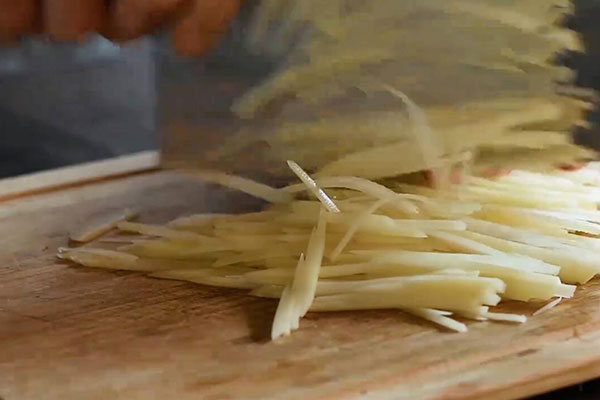 土豆丝怎么凉拌 凉拌土豆丝的做法