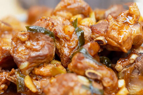 红烧排骨的家常做法 怎么做红烧排骨