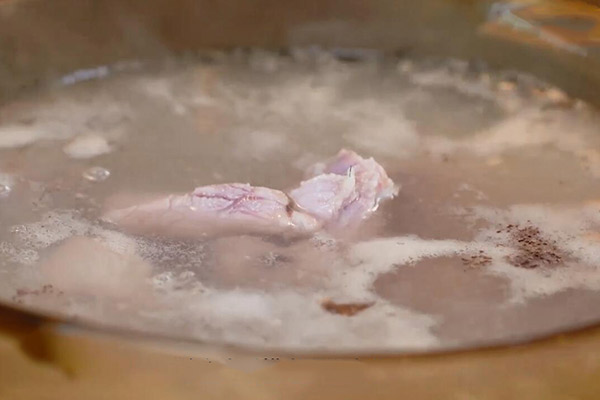 红烧排骨的家常做法 怎么做红烧排骨