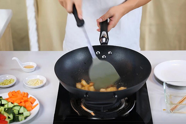 虾仁怎么炒好吃 虾仁的做法大全