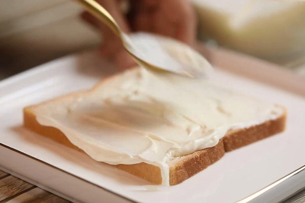 奶油草莓三明治的做法 自制奶油草莓三明治