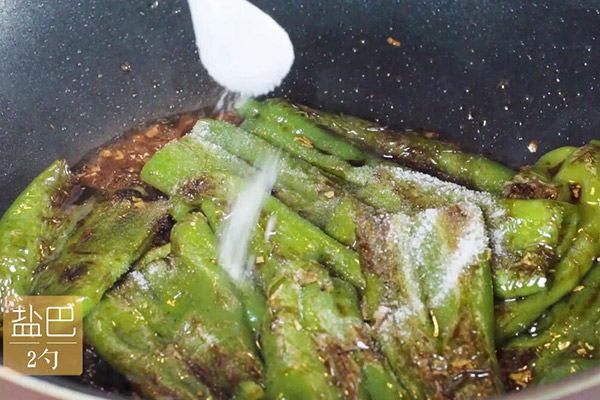 虎皮青椒的做法 虎皮青椒的家常做法