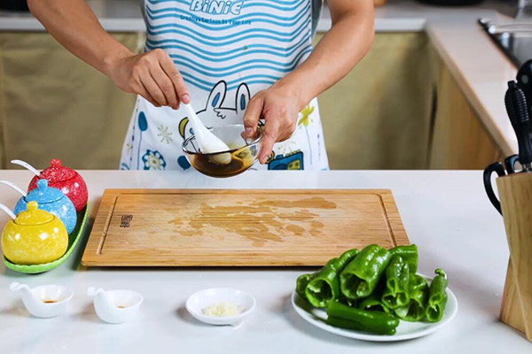 虎皮青椒的做法 虎皮青椒的家常做法