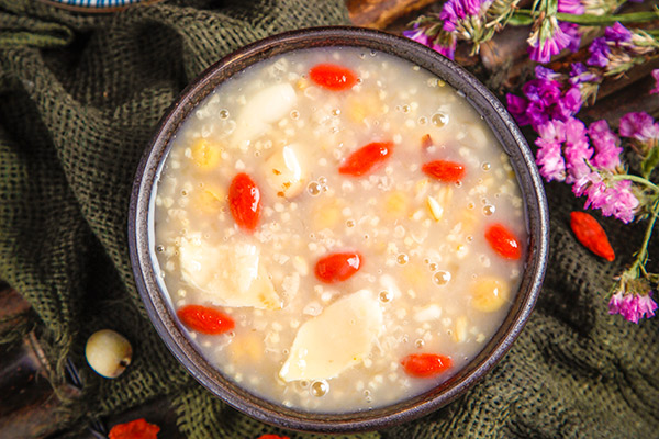 百合银耳粥的做法 百合银耳粥怎么做