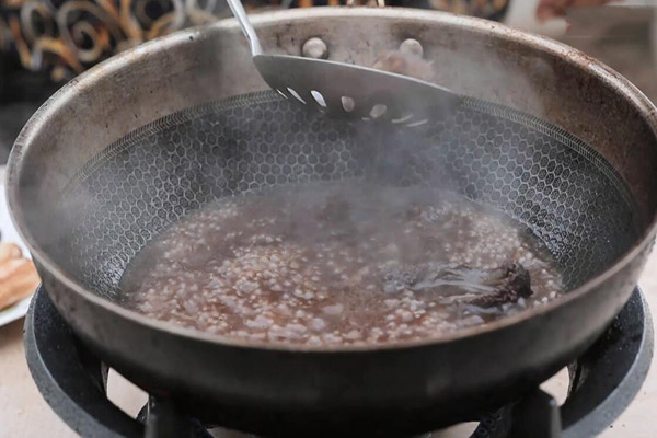 海参怎么做好吃 葱烧海参的做法