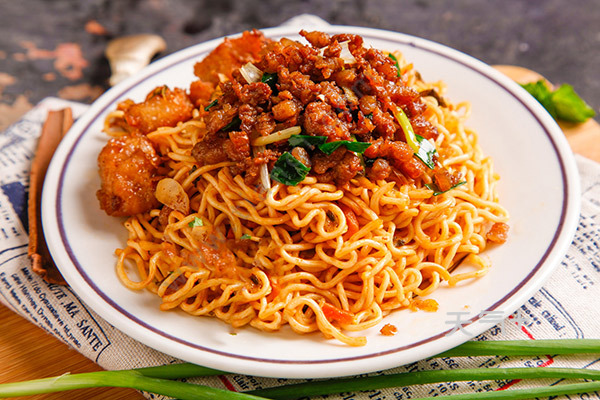 炒面怎样做好吃 肉末炒面的做法