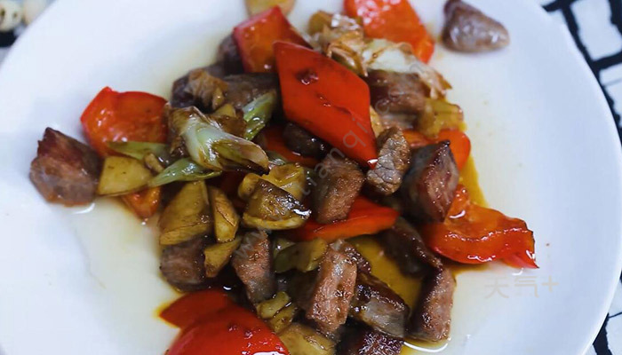 彩椒炒牛肉的做法怎样炒牛肉