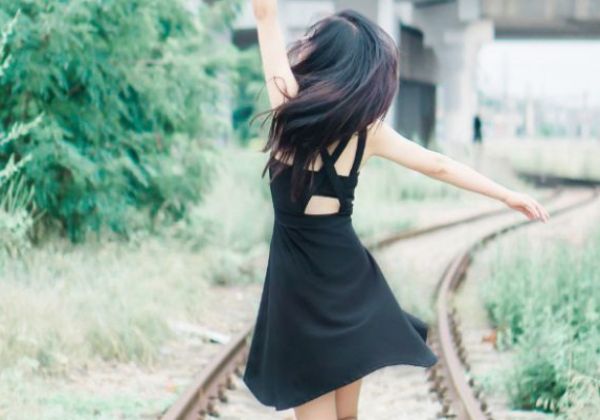 掉头发需要补充什么营养 掉头发吃什么