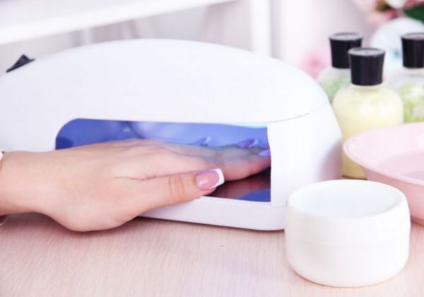 美甲封层后不亮是什么原因 为什么美甲封层后不亮