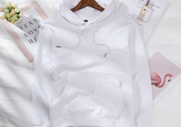 秋季卫衣怎么搭配 卫衣的搭配方法