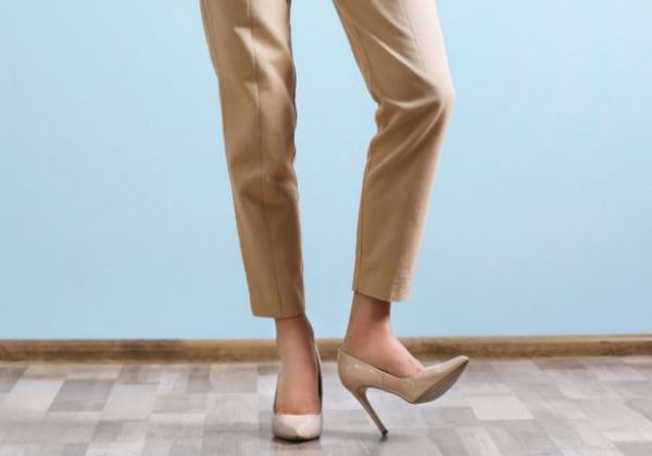 腿粗如何挑选裤子 腿粗挑选裤子的技巧有哪些