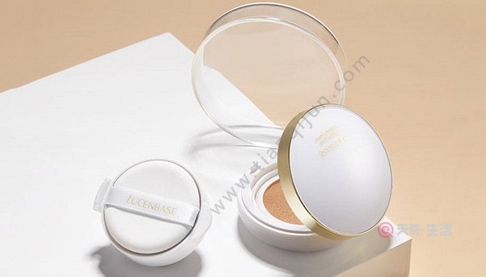 bb霜和防晒霜有什么区别（bb霜和防晒霜的区别是什么）