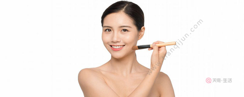 粉底液分层了还可以用吗（粉底液分层了还可不可以用）
