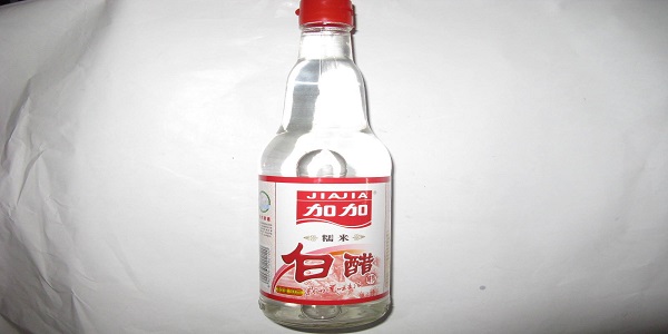 白醋和陈醋的区别有哪些 白醋和陈醋有什么不同