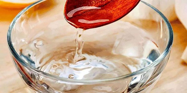 白醋和陈醋的区别有哪些 白醋和陈醋有什么不同