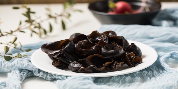 木耳泡久了有毒吗 如何正确泡木耳