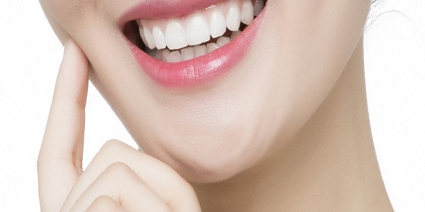 美白牙齿的小窍门 几种简单在家美白牙齿的方法