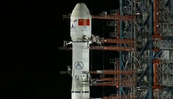 嫦娥四号探测器是用哪个型号的火箭发射的