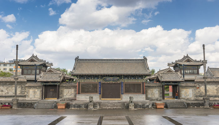 交头接耳这个成语出自哪部作品  交头接耳出于哪个作品