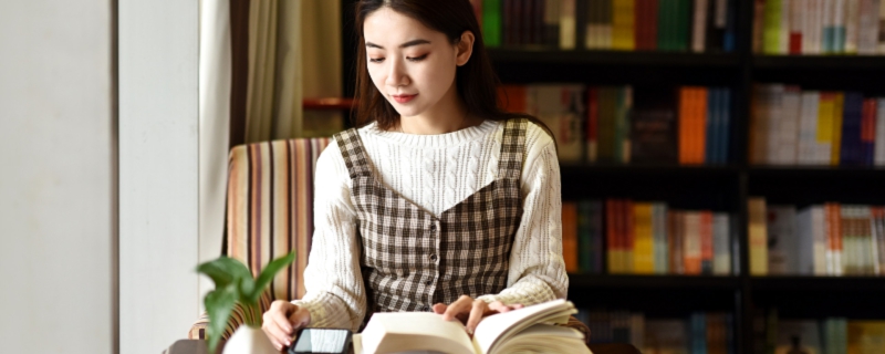 梦见读书好不好 梦里读书预示什么