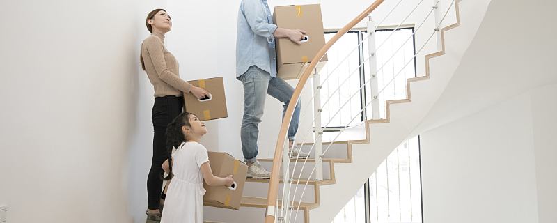 梦见上楼梯没路是什么意思 梦见上楼梯没路代表什么预兆