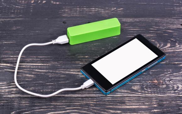 广州地铁可以带充电宝