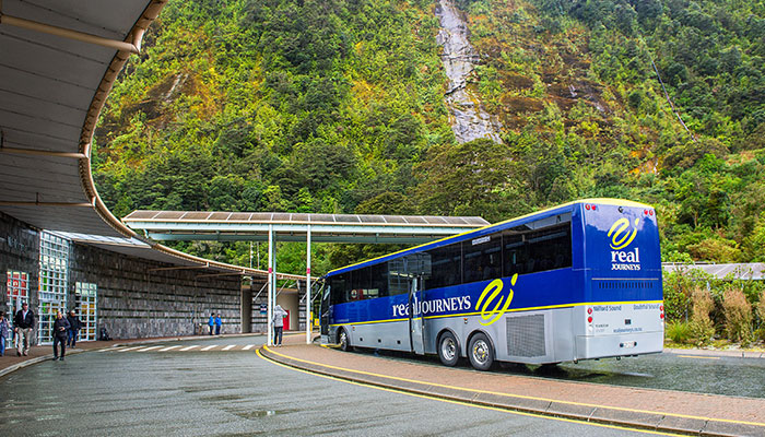 济南到莱芜怎么去