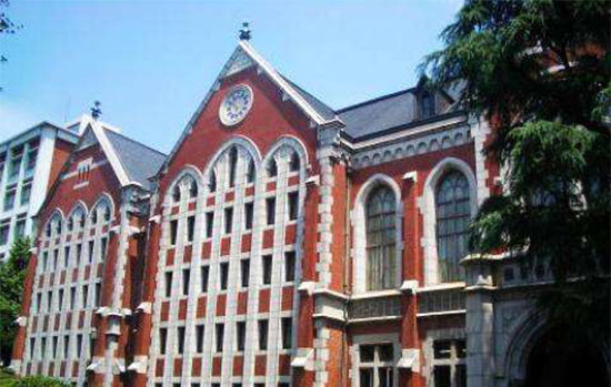 日本庆应义塾大学有哪些历史