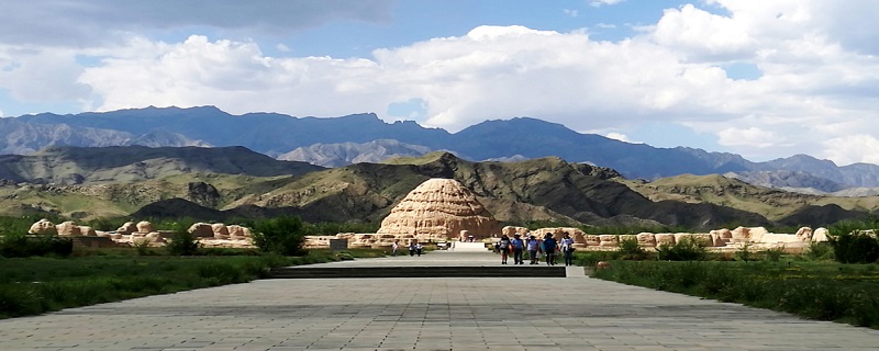 宁夏六盘山高度