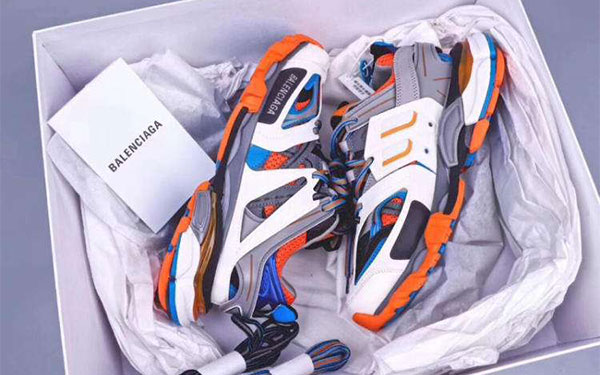 巴黎世家是哪个国家的牌子