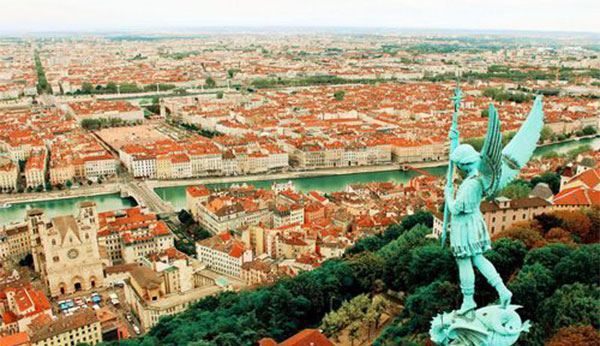 法国里昂的别称是什么