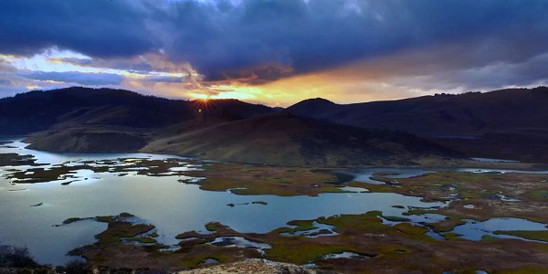 凉山位于四川省哪里