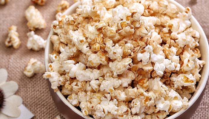 看電影為什么要吃爆米花 看電影為何要吃爆米花