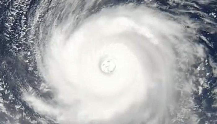 世界上最可怕的台风 地球上最恐怖的台风