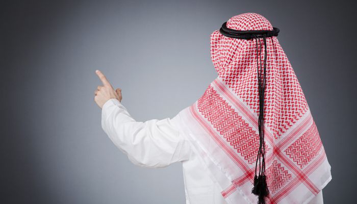 阿拉伯人为什么穿长袍 阿拉伯人为何要穿长袍